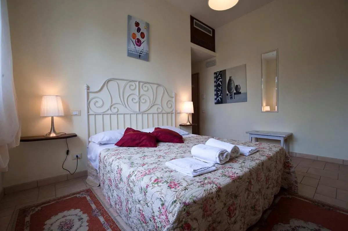 Homelink Poggibonsi - Sogno D'oro 0*,
